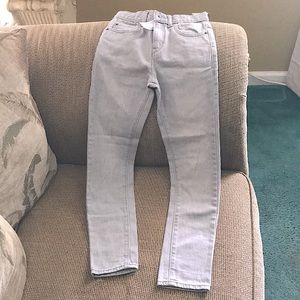 Grey skinny jeans
